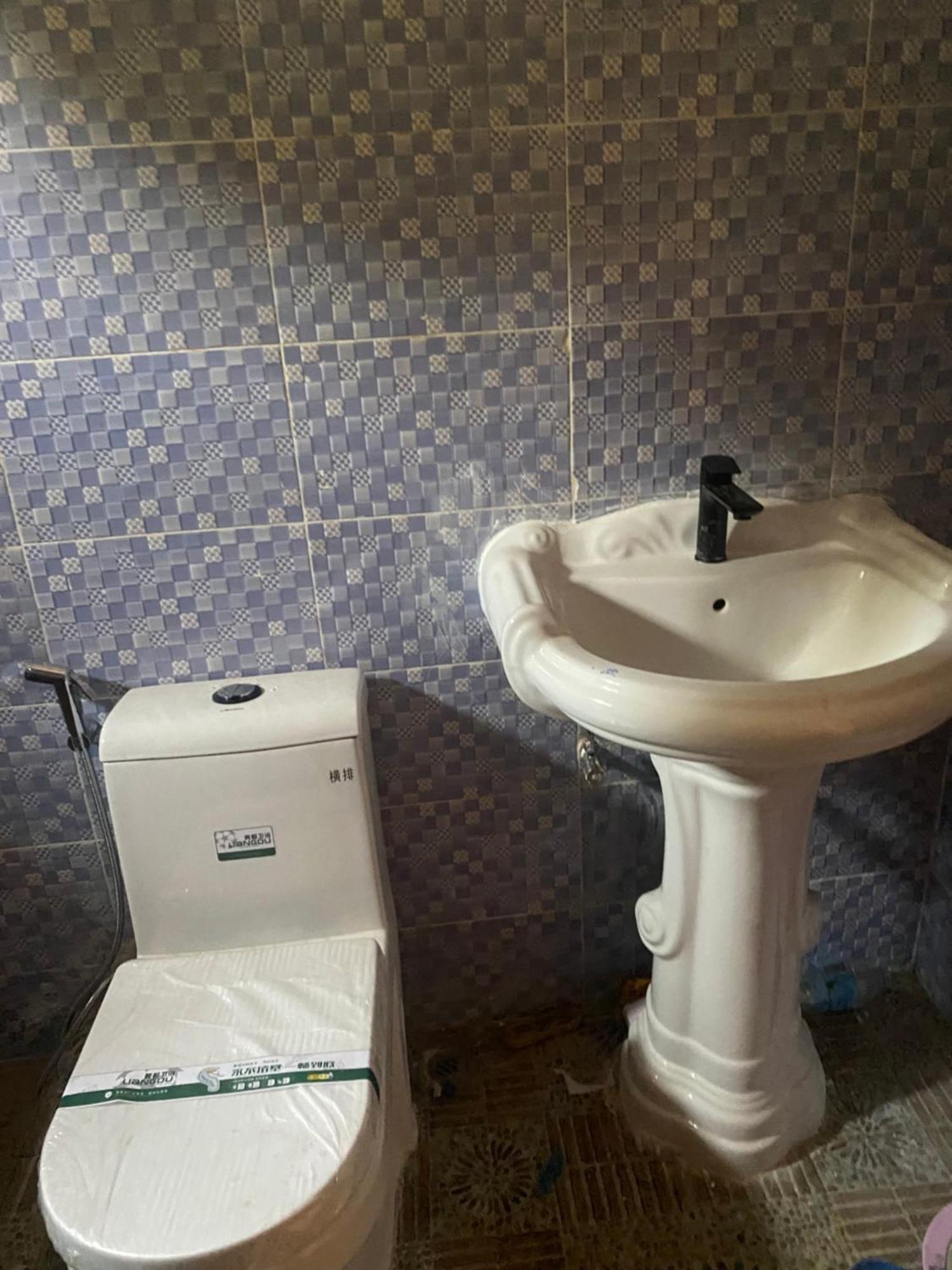 Debora Guest House فريتاون المظهر الخارجي الصورة