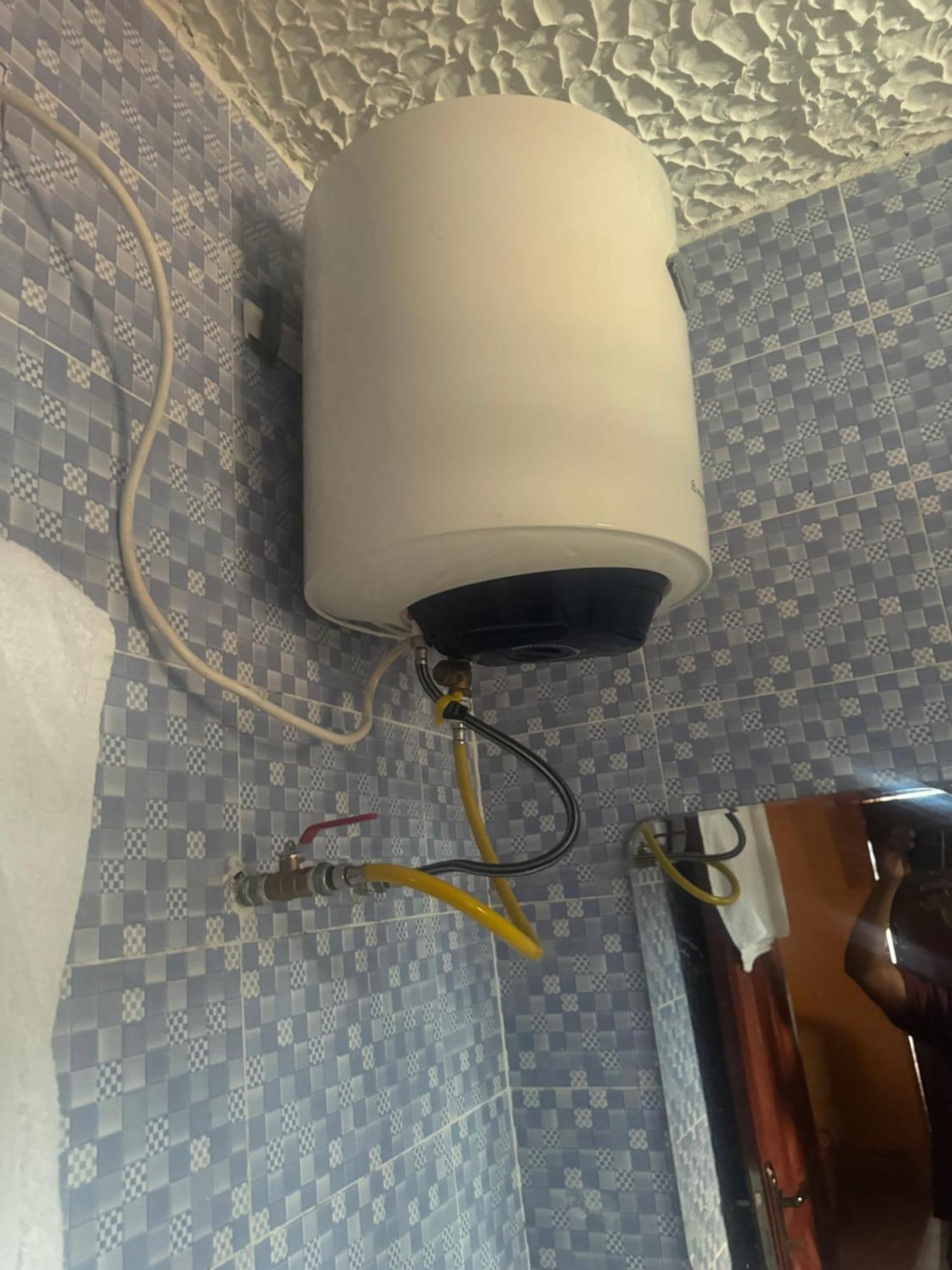 Debora Guest House فريتاون المظهر الخارجي الصورة